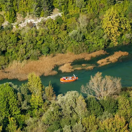 Tiho Сasa de vacaciones Podspilje (Split)