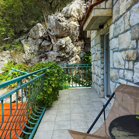 بيت للعطل Villa Tiho Podspilje (Split)