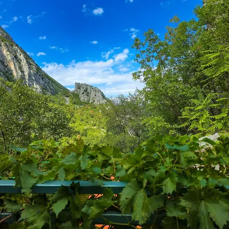 Villa Tiho بيت للعطل Podspilje (Split)