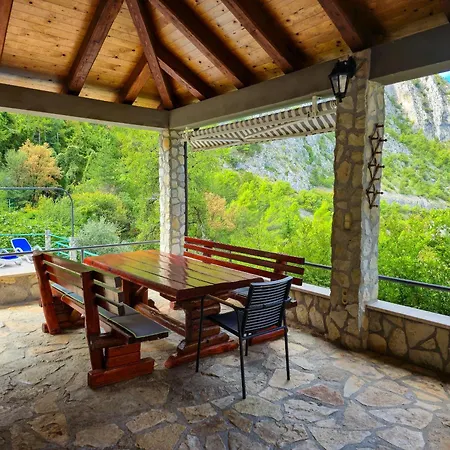 بيت للعطل Villa Tiho *