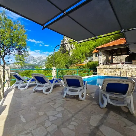 بيت للعطل Villa Tiho *