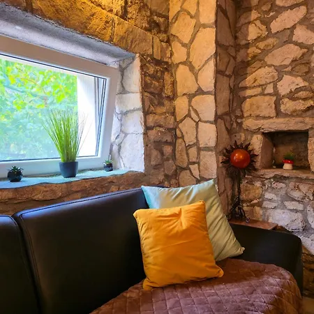 Villa Tiho بيت للعطل Podspilje (Split)