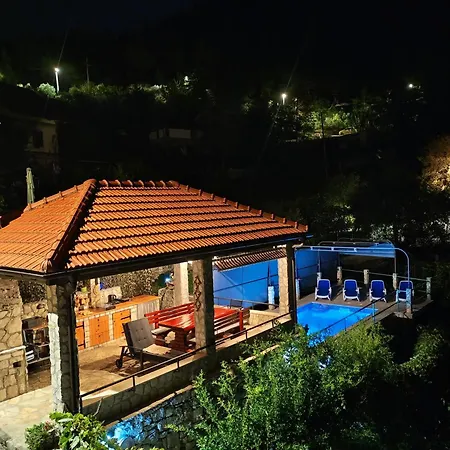 With A Private Pool * Podspilje (Split)