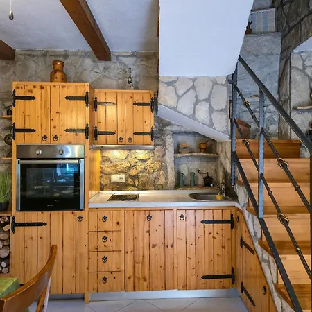 Nyaraló With A Private Pool